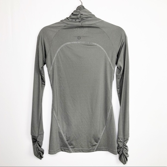 Orb Gray athletic long sleeve top - Picture 10 of 12